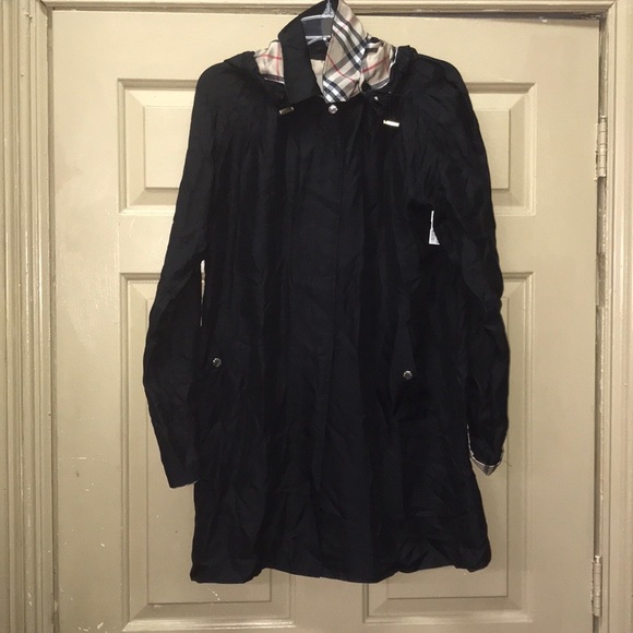 Burberry lightweight coat